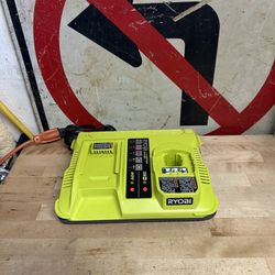 RYOBI ONE+ 18V/40V Dual Platform Charger