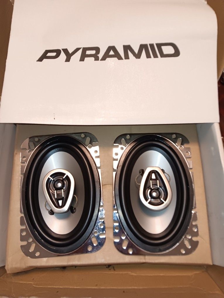 Pyramid Power 4 x 6 inch 3-way car speaker