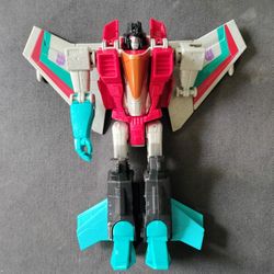 Hasbro Transformers Generations Starscream (Universal Studios Exclusive) (B29). Brown Shelf 