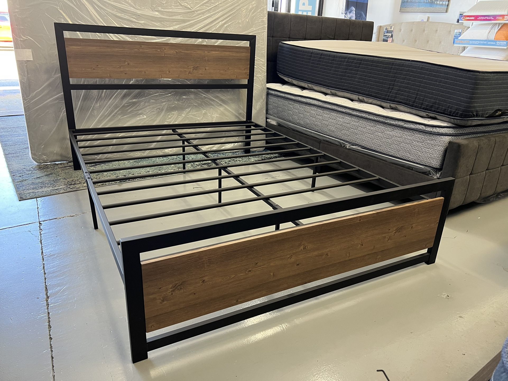Platform Bed Frame Cool Look Sturdy Brand New Queen $228 Full $198 Twin $158