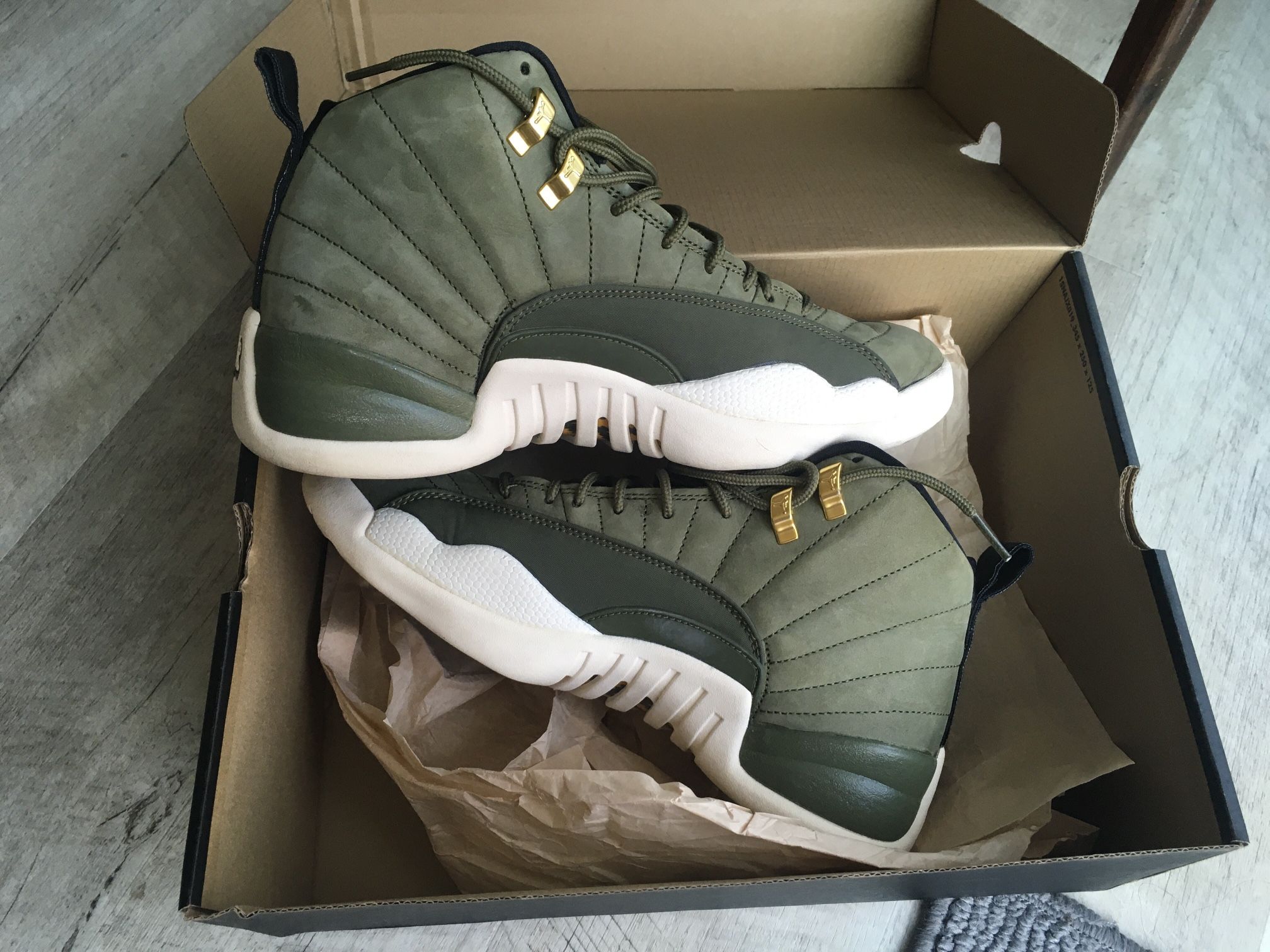 **$150**Excellent Used Condition Nike Air Jordan 12 Retro CP3 “Class Of 2003”. Men Size 9