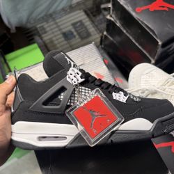 Jordan 4 White Thunder