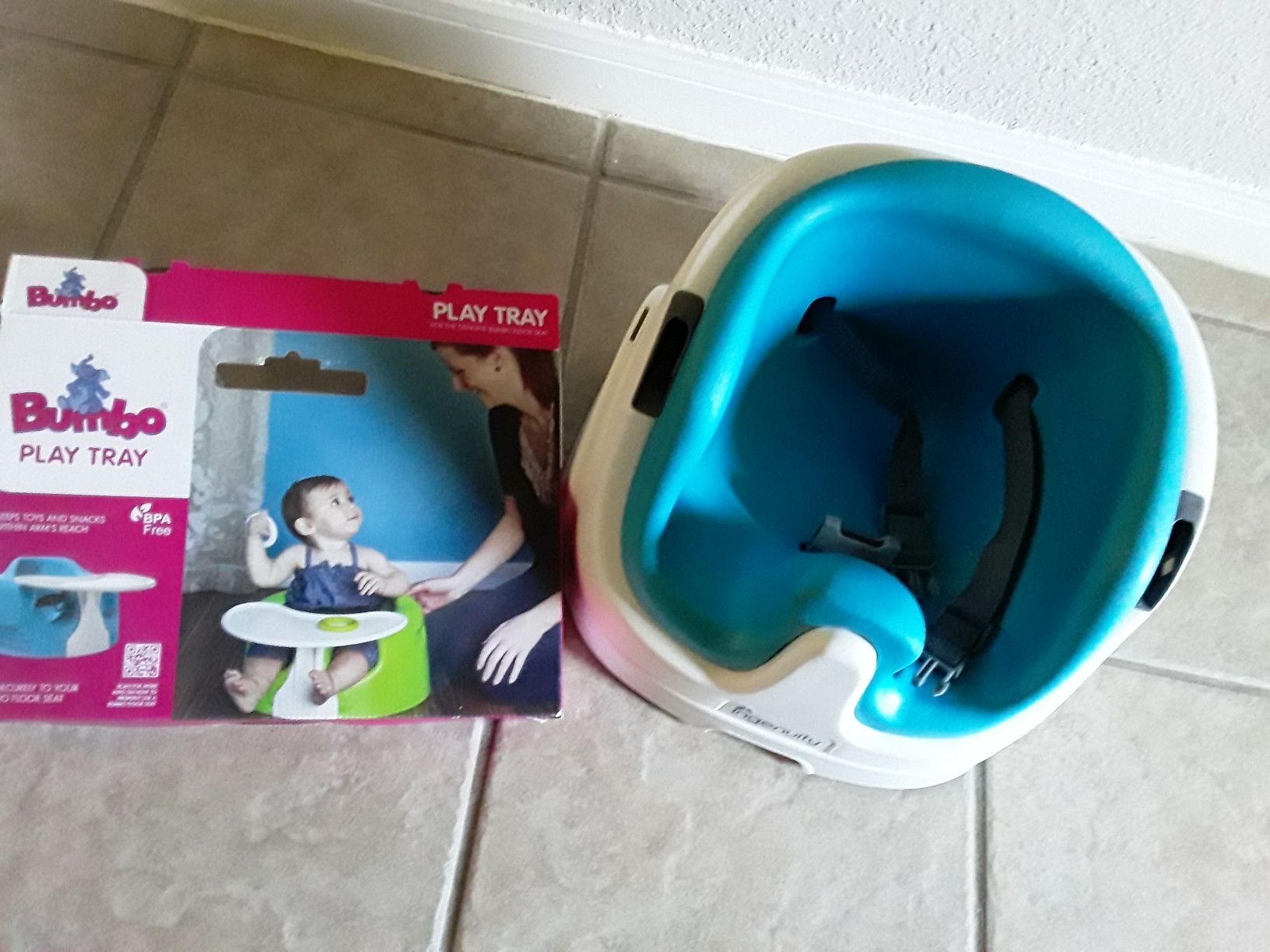 Carriola. Porta bebé. Bañera . Silla para comer ..