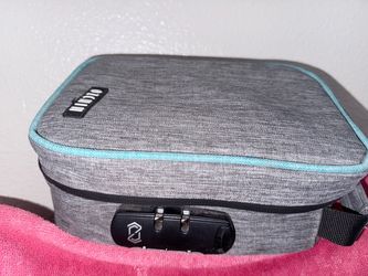 Smell proof bag with lock