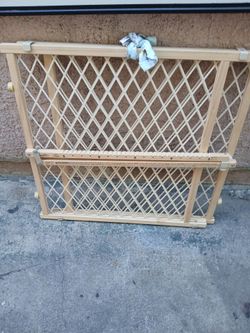 Door gate