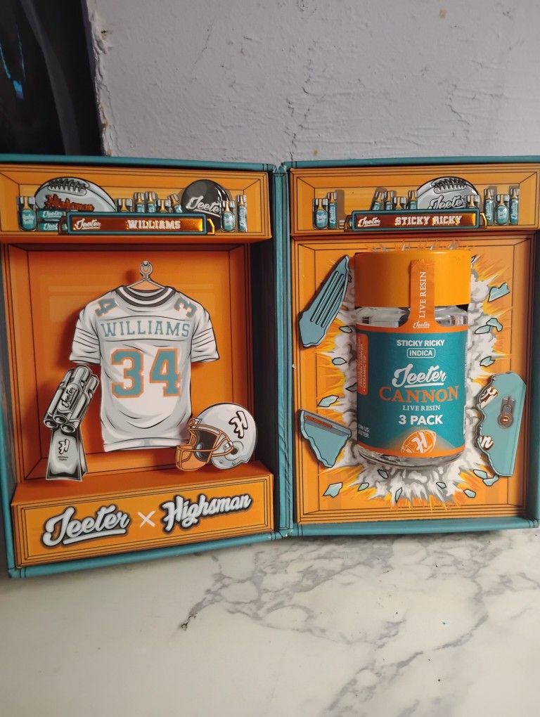 Jeeter Heisman Locker Box Ricky Williams Box Only Empty Contents