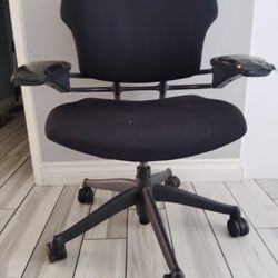 Silla Negra Jiratoria