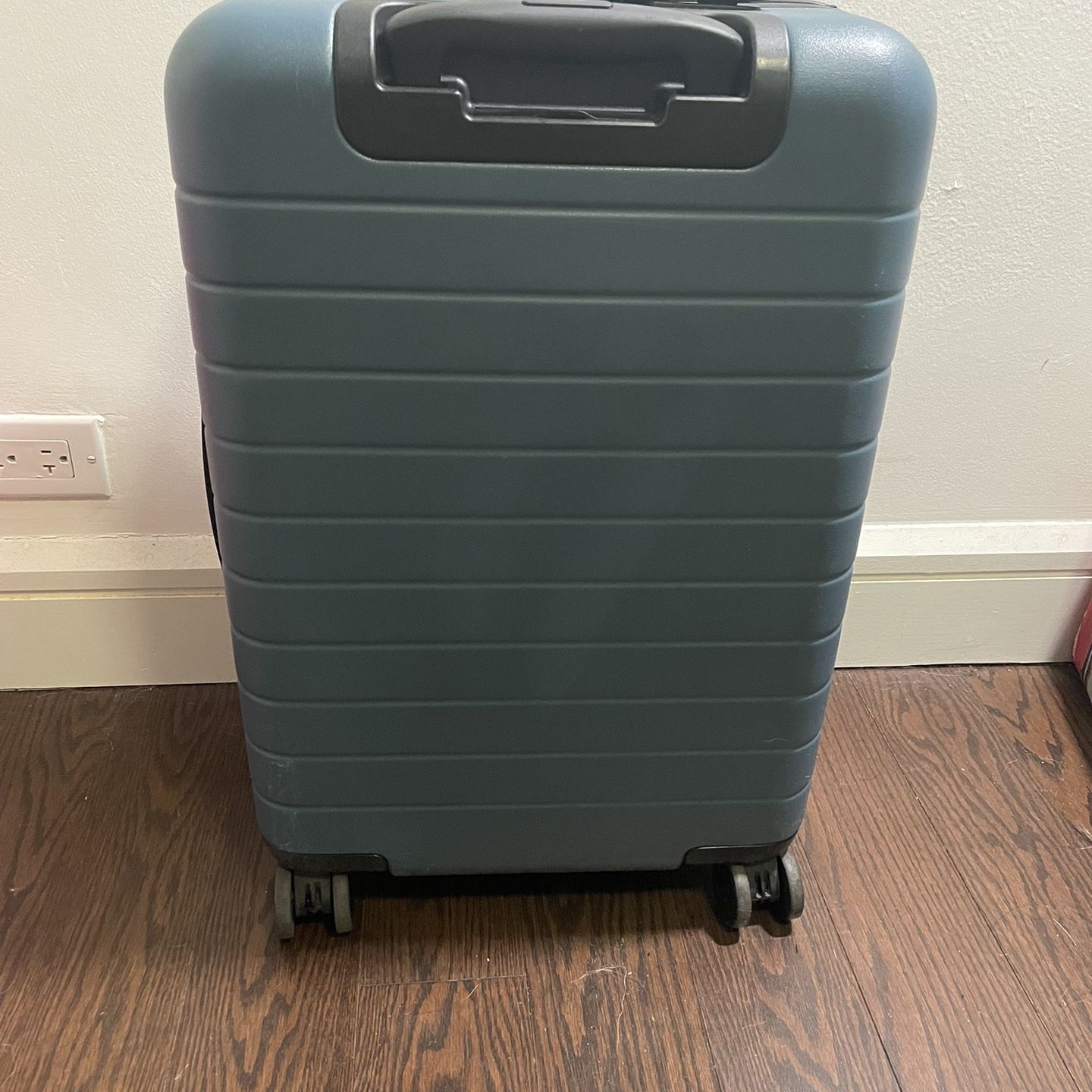 Navy Bigger Carry On Away Luggage With Charger for Sale in Brooklyn, NY -  OfferUp