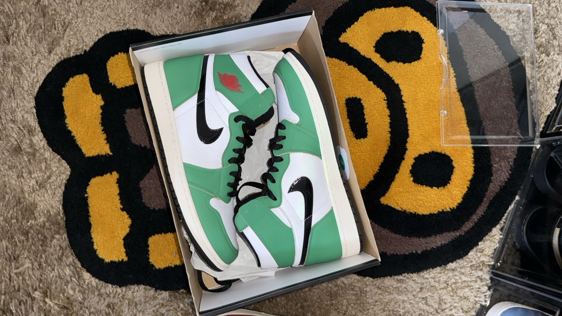 Jordan 1 Retro High Lucky Green 12w (10.5) Men Worn Once