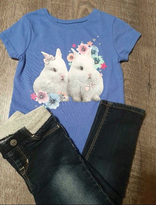 Cute Bunny Tshirt And Jegging Outfit