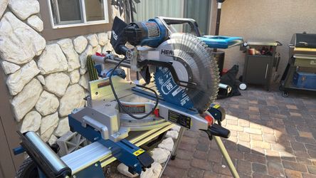 Hercules 12” dual-bevel sliding compound Miter Saw