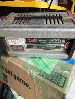 Vtg 12/6 Volt Battery Charge made from Steel made in Chicago USA Tested OBO