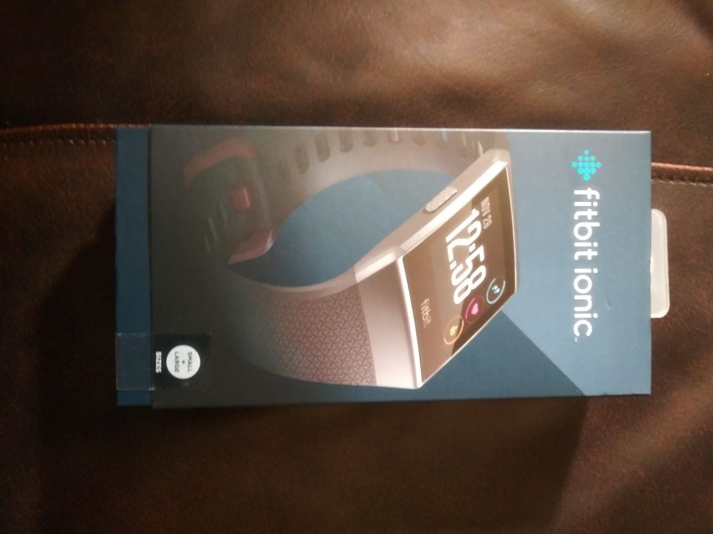 Fitbit ionic (brand new)