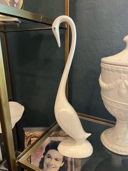 Adorable, ceramic swan