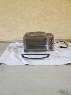 BLACK+DECKERl Toaster oven and