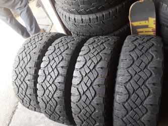 Lt285/70r17 Goodyear duratrac