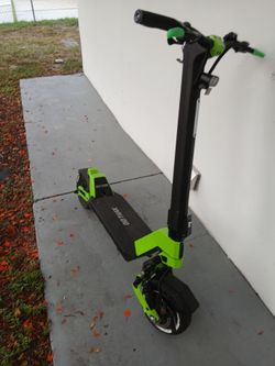 Gotrax GX2 Electric Scooter