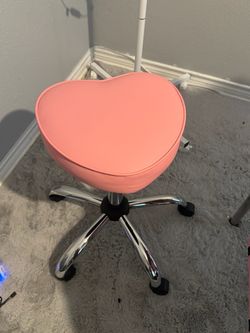 Pink Heart-Shaped Salon Stool – Like New