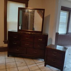 Dresser With Mirror 8 Drawers And A Side Nightstand