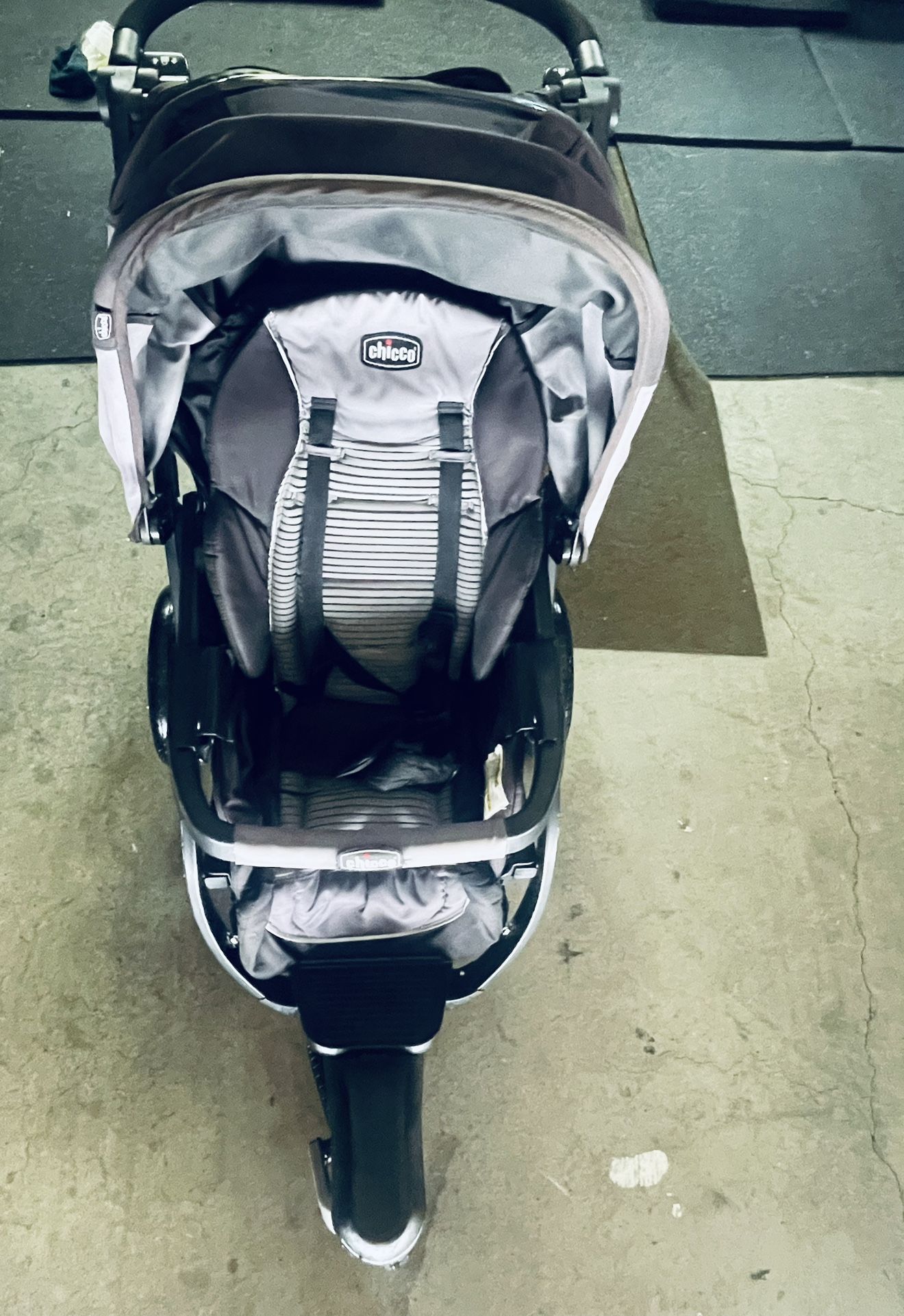 Chicco Activ3 Jogging Stroller
