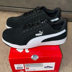 Iconic Suede Black Low Comp Toe Pumas Size 8.5