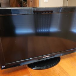 Panasonic 32" Model TC-L32X1 TV