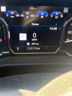 2022 GMC Sierra 2500HD AT4 Crew Cab – Duramax Diesel – 4×4