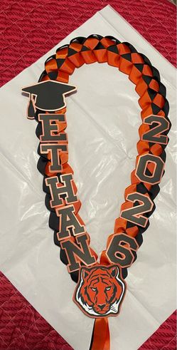 Graduation leis