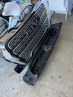 Grill 2018 GMC