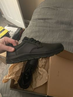 Brand new Non Slip Work Shoes (shoesforcrews)