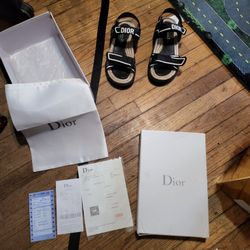 Like New Dior Sandals $250 Obo Trade Elcetonics