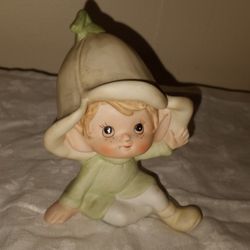 Vintage Homeco Sitting Pixie Figurine