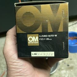 G.ZUIKO AUTO-W F3.5 f=28mm