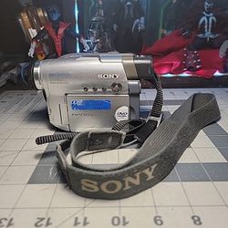 Sony Handycam DCR-DVD201 | DCRDVD201 Portable Camera DVD Recorder READ!!!!!