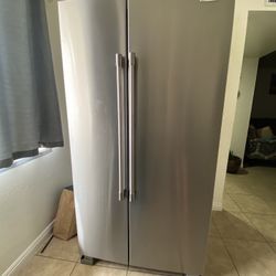 Maytag Refrigerator 
