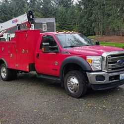Service/Crane Truck