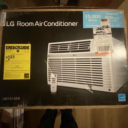 LG Room Air Conditioner 15,000 BTU/Hr