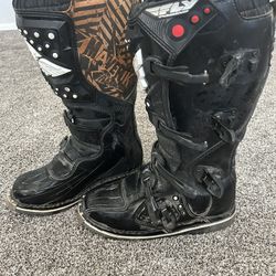 Maverick Fly Racing boots