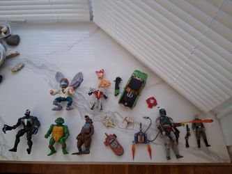 StarWars, Transformers, Ninja Turtles and other toys for sale.
