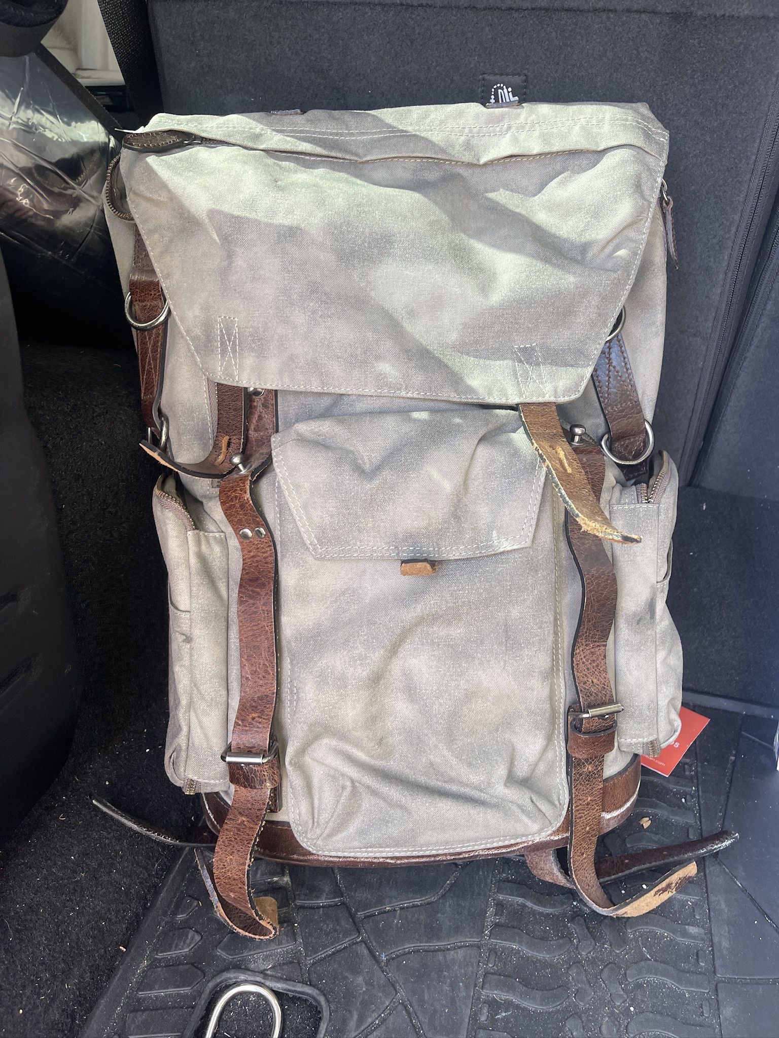 Hi Quality DSLR backpack 