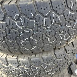 (FOUR) 275 65 20 GENERAL TIRES 