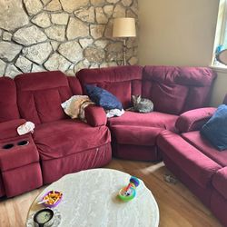 6 Seaters Reclining Sectional Couch 