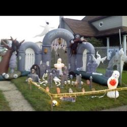 Halloween Cemetery Rare Gemmy 10ft Inflatable 