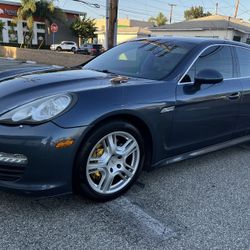 2011 Porsche Panamera