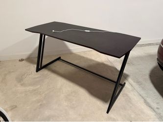 55In Gaming Desk and Chair