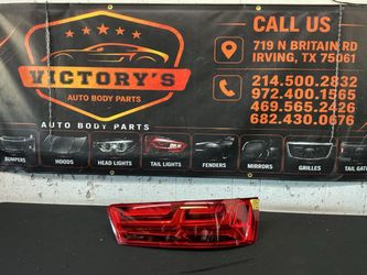 AUDI Q7 RH TAILLIGHT 2016-2019 OEM