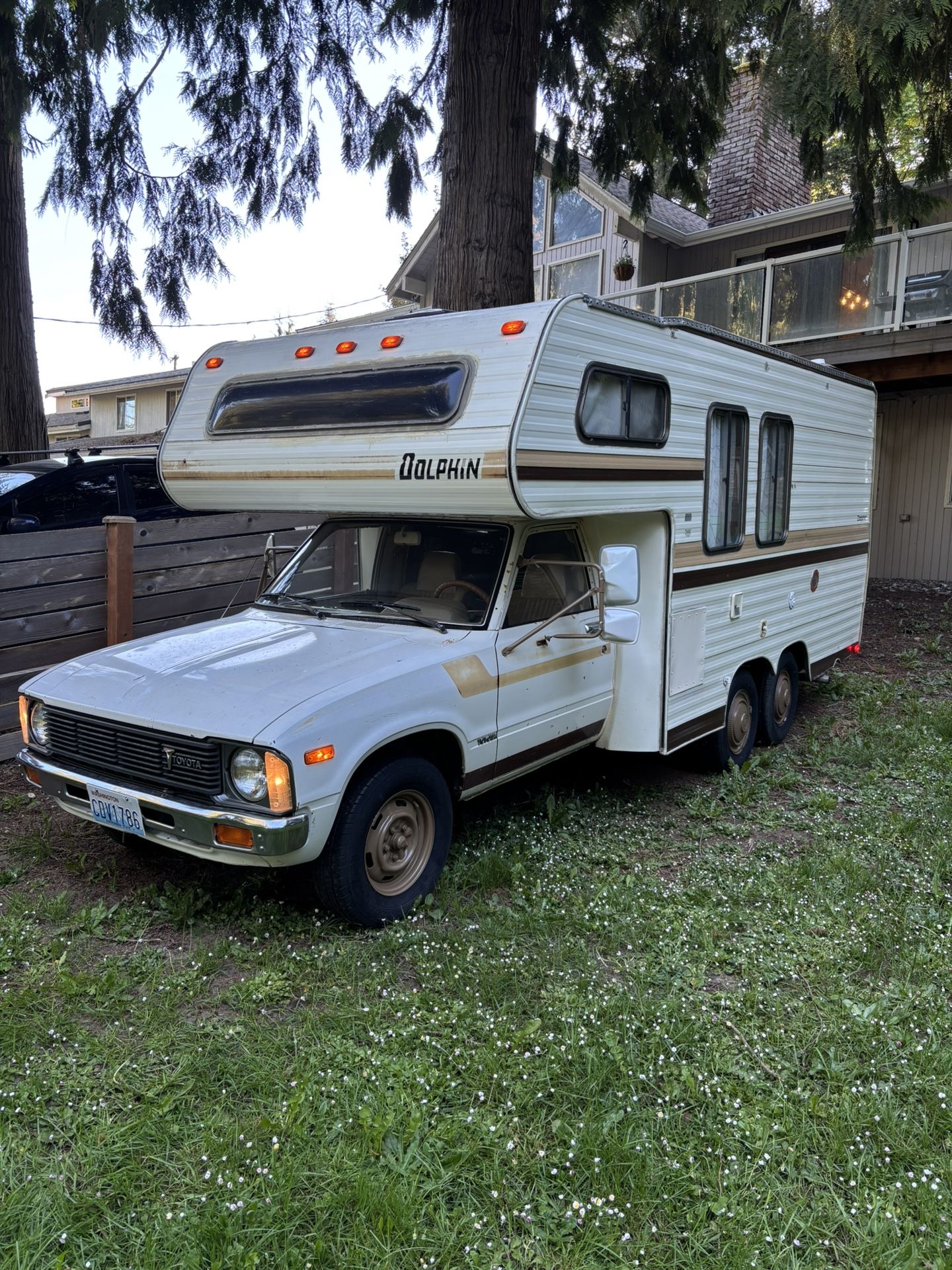 1980 Toyota Dolphin RV