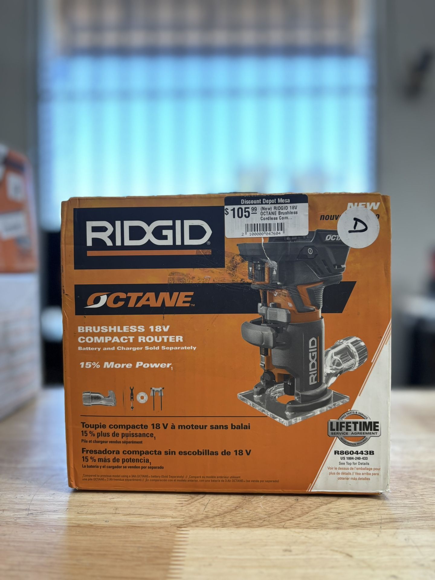 (New) RIDGID 18V OCTANE Brushless Cordless Compact Fixed Base Router with 1/4 in. Bit, Round and Square Bases and Collet Wrench