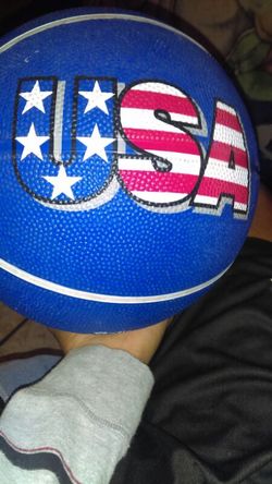 Basket ball tryna trade for a soccer ball
