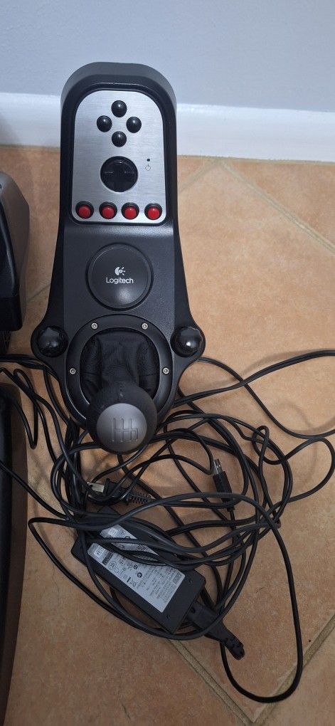 Logitech G27 Racing Wheel